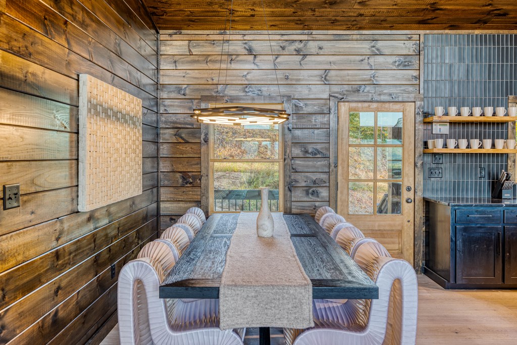 25 Quail Hollow Property Photo 13