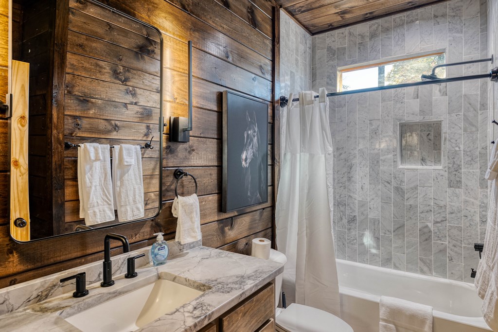 25 Quail Hollow Property Photo 17