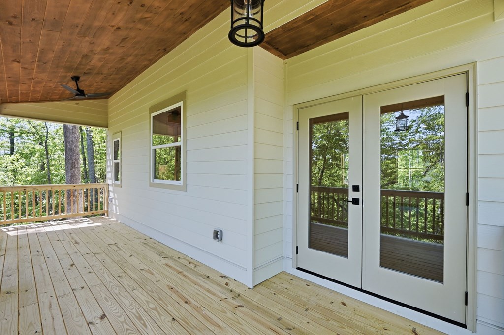 1600 Dover Drive Property Photo 25