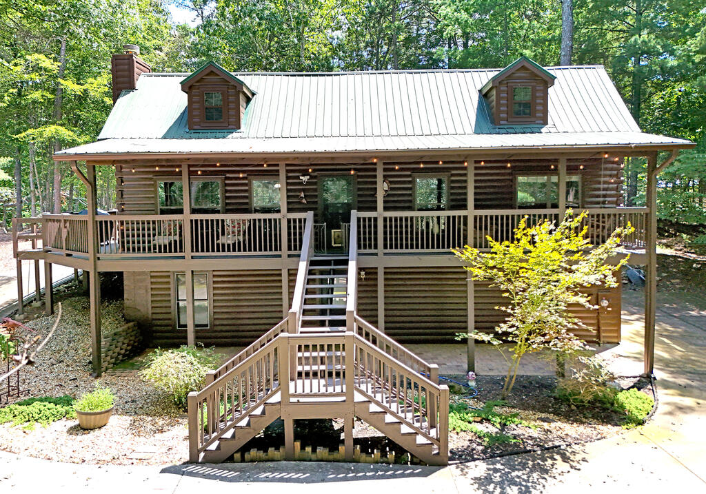 345 Acadia Drive Property Photo 1