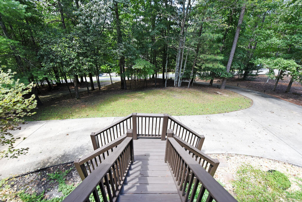 345 Acadia Drive Property Photo 4