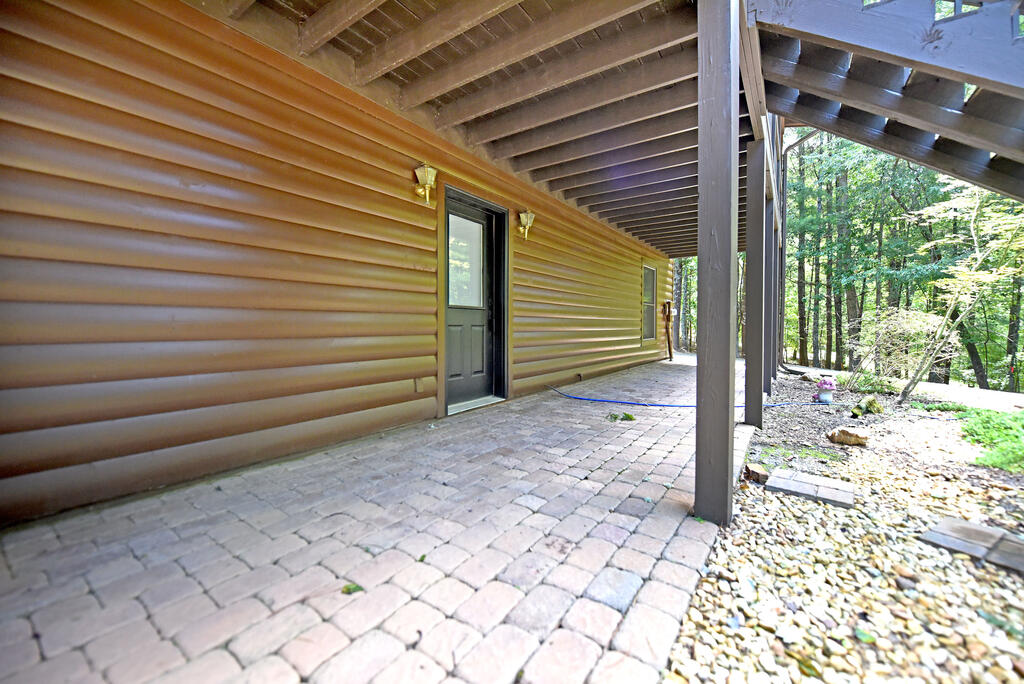345 Acadia Drive Property Photo 9