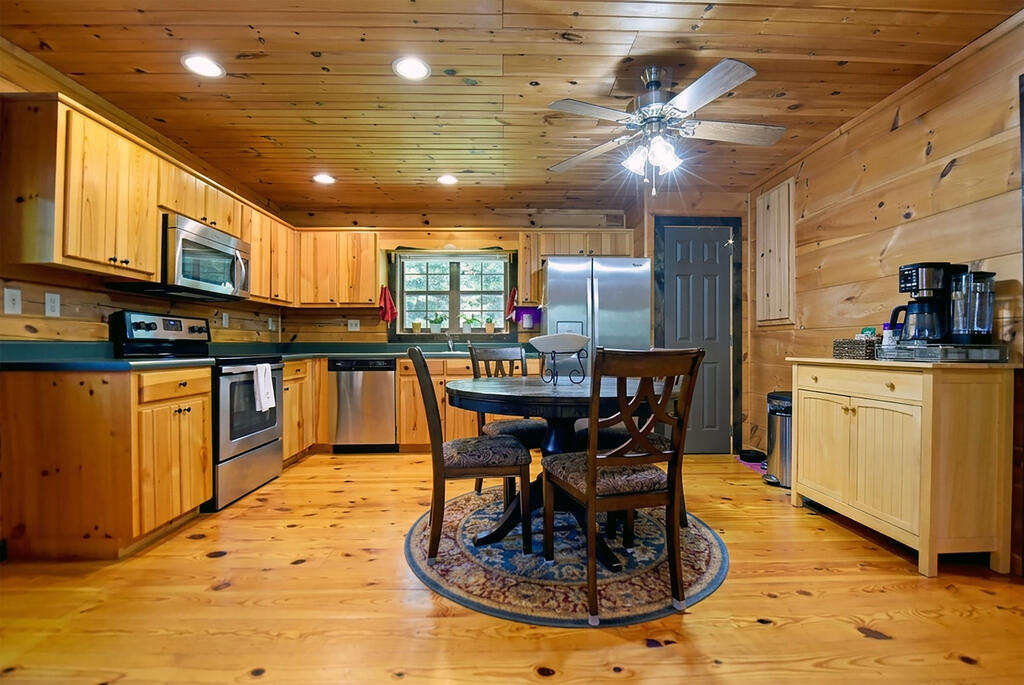 345 Acadia Drive Property Photo 21