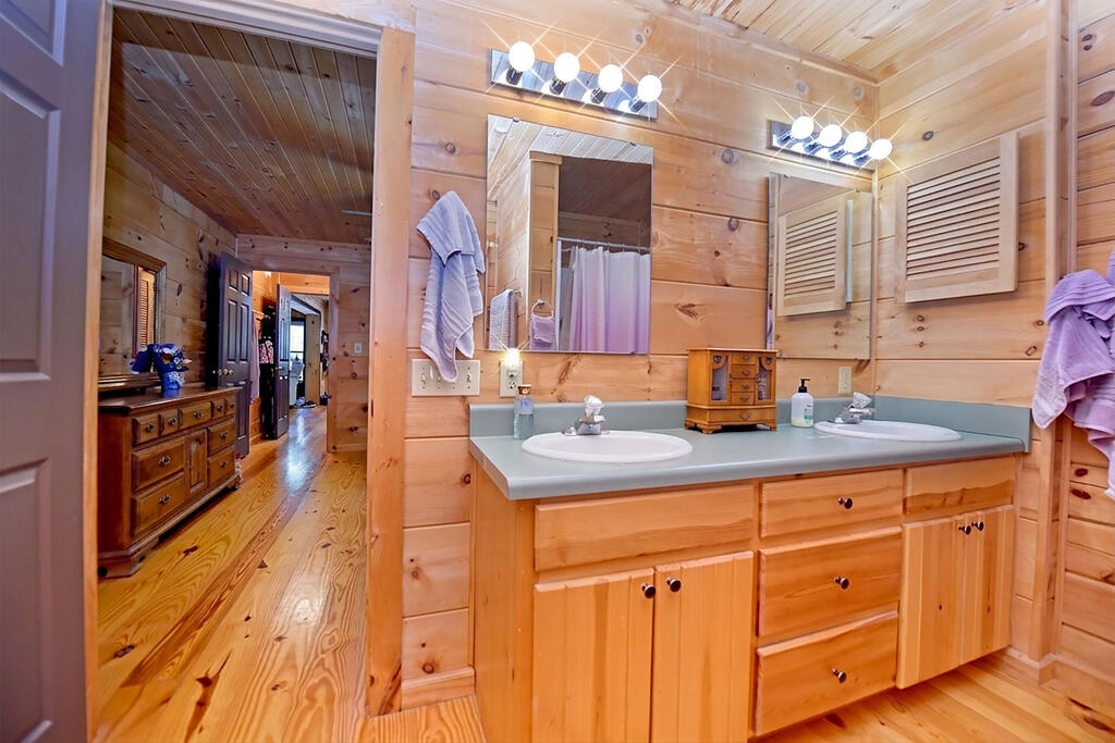 345 Acadia Drive Property Photo 28