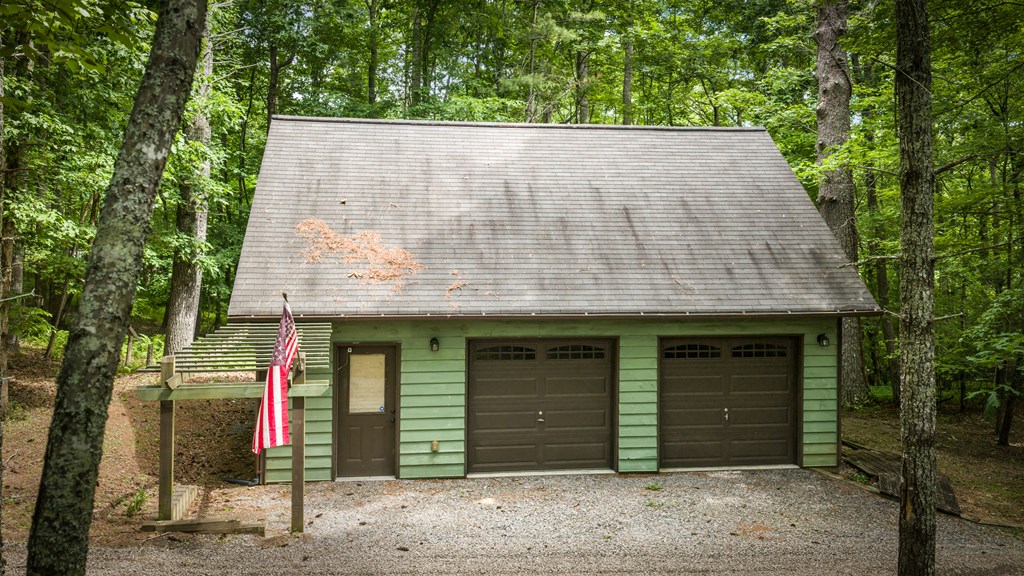 421 Twin Creeks Property Photo 27