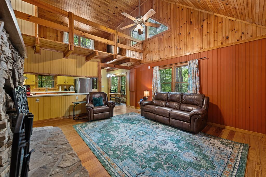 421 Twin Creeks Property Photo 40