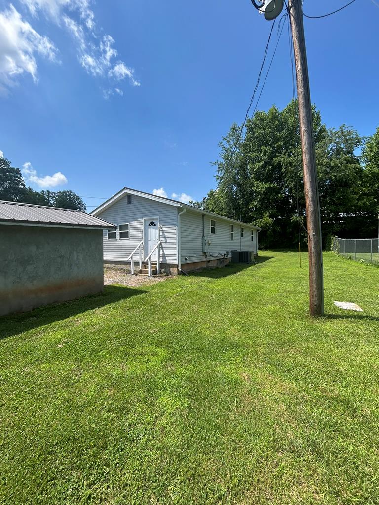 2936 Hwy 175 Property Photo 8