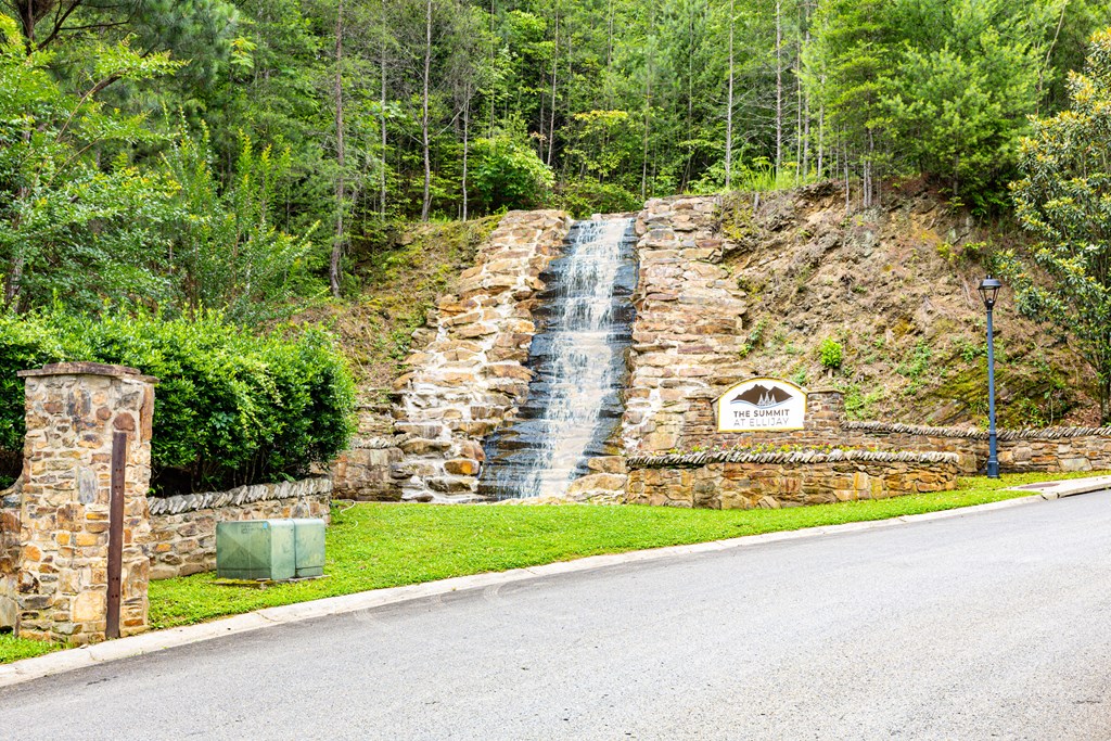 111 Summit View Drive Property Photo 57