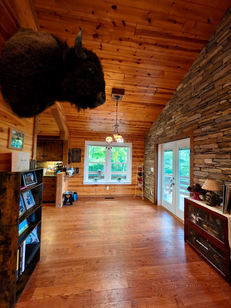 32 Ivey Ridge Property Photo 13