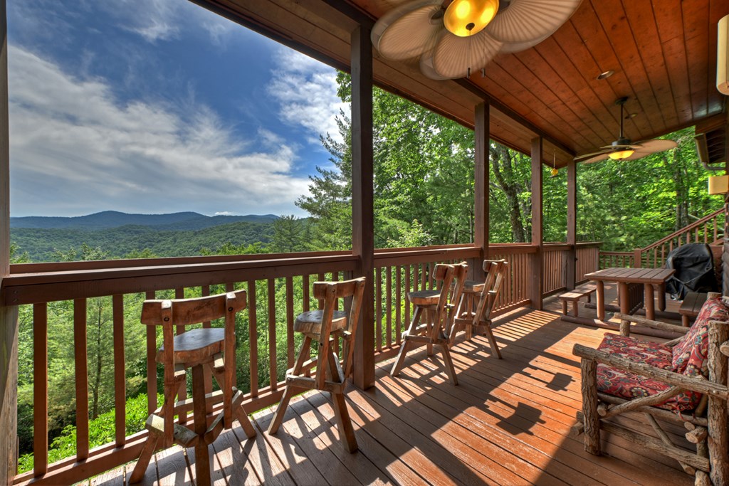 277 Hickory Nut Trail Property Photo 6