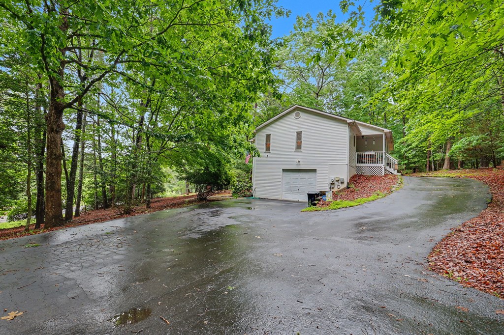 15 Dale Drive Property Photo 5