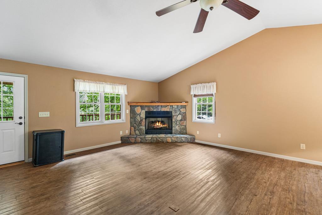 3318 Old Hwy 64e Property Photo 6