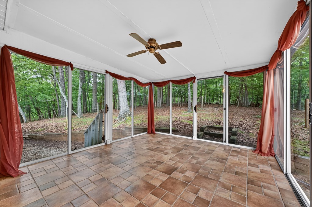 1076 Riverview Drive Property Photo 13