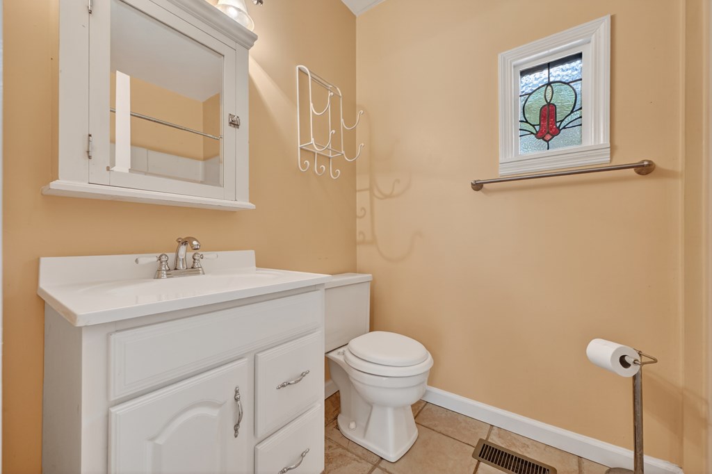 1076 Riverview Drive Property Photo 16