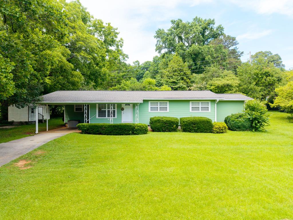 733 Bell Creek Road Property Photo 1