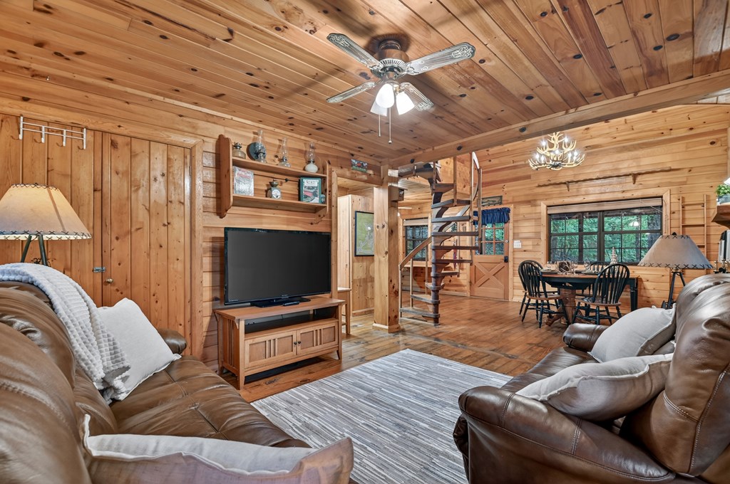 415 Walnut Mountain Road Property Photo 24