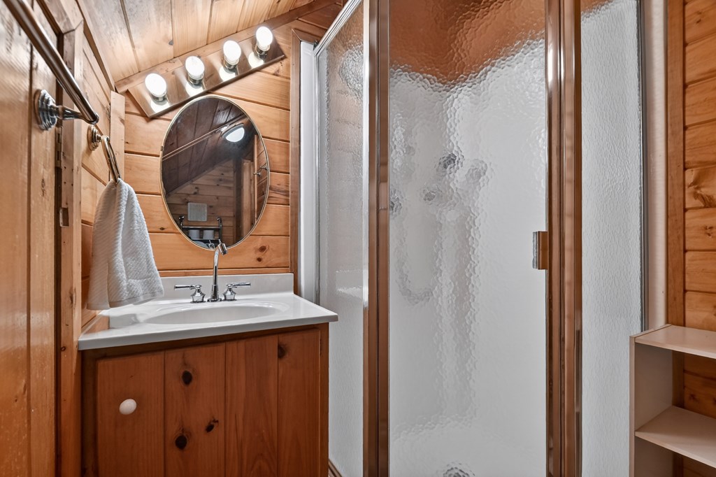 415 Walnut Mountain Road Property Photo 32