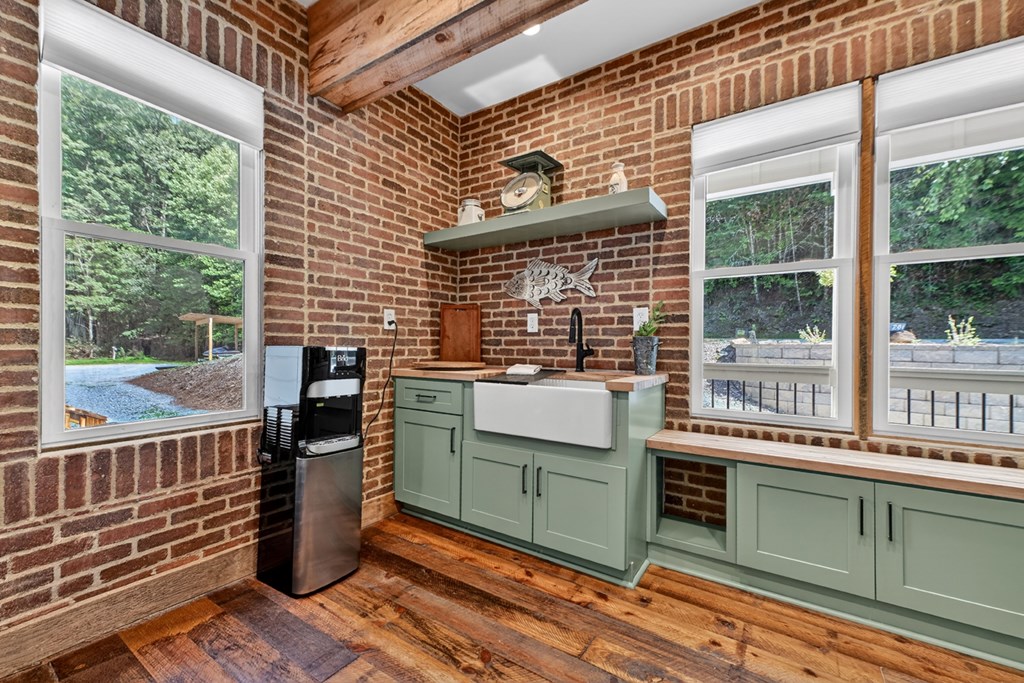201 Highland Falls Road Property Photo 8