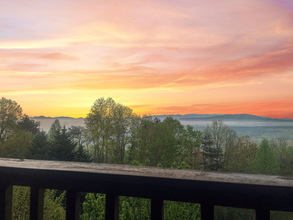 48 Lookout Drive Property Photo 5
