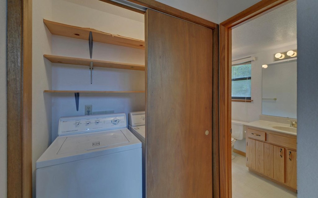 215 Black Bear Ridge Road Property Photo 22