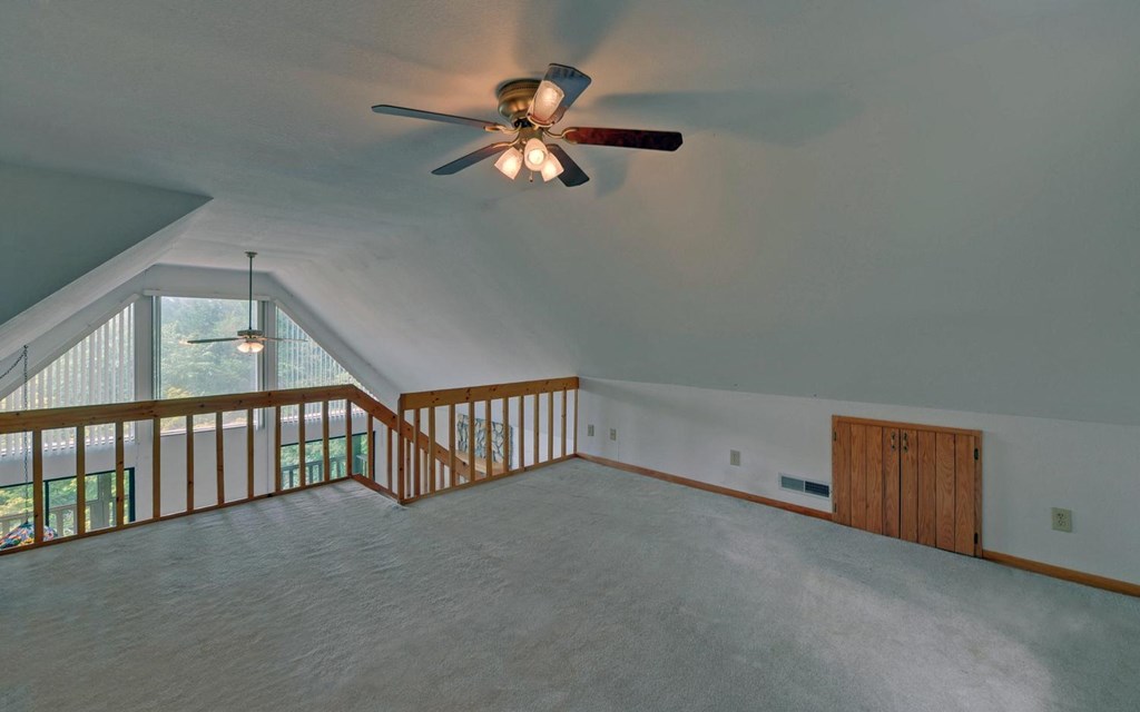 215 Black Bear Ridge Road Property Photo 27
