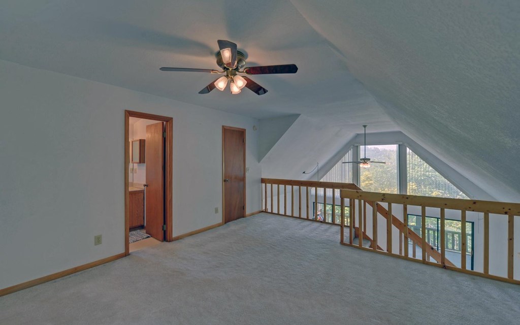215 Black Bear Ridge Road Property Photo 28