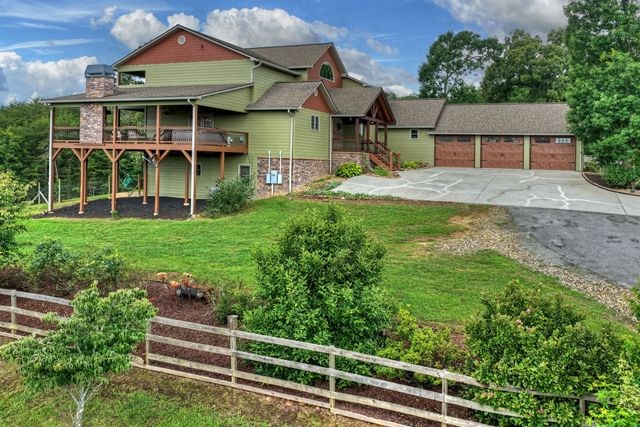 384 Dean Road Property Photo 2