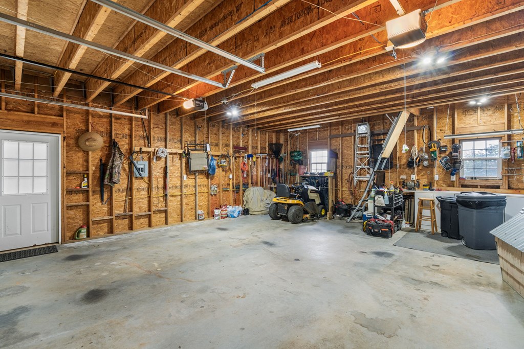194 Lakeview Drive Property Photo 69