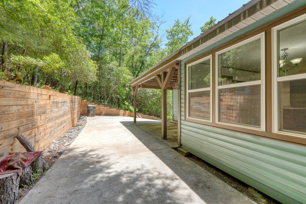 4777 Laurel Mountain Road Property Photo 10