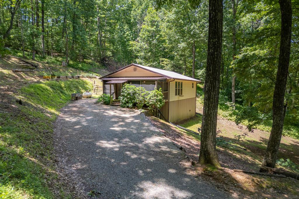 210 Mcdaniel Lane Property Photo 17