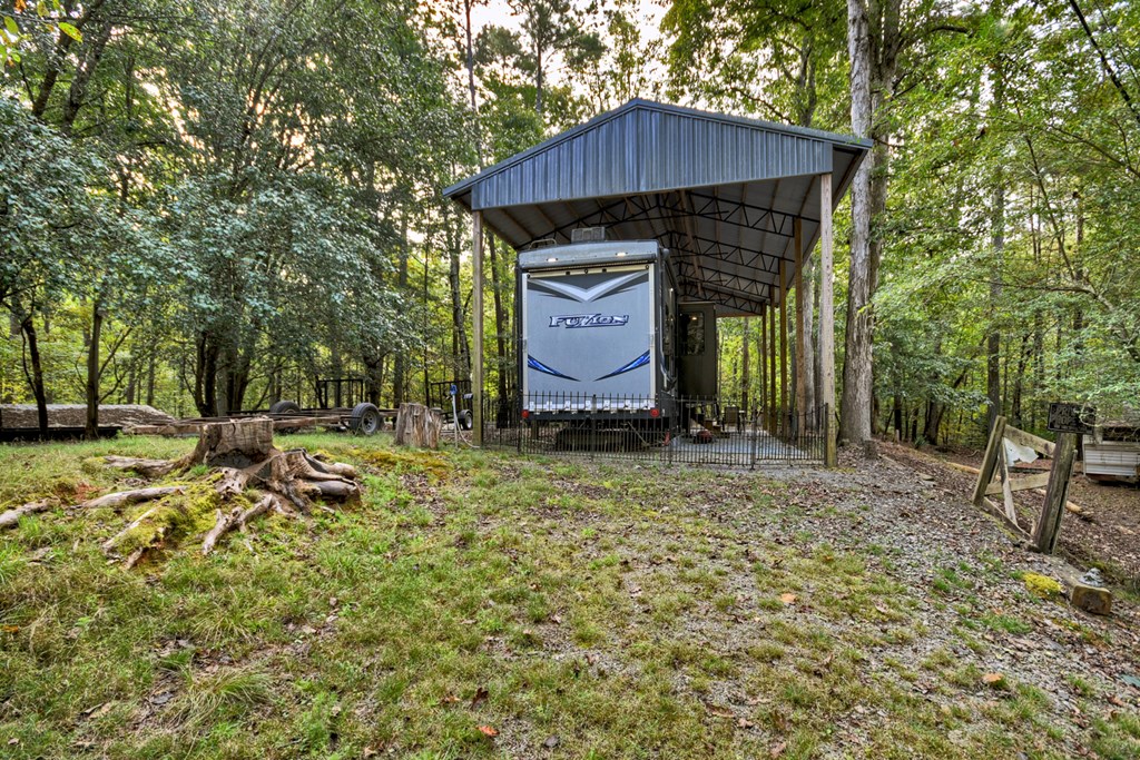 169 19th Street Property Photo 3