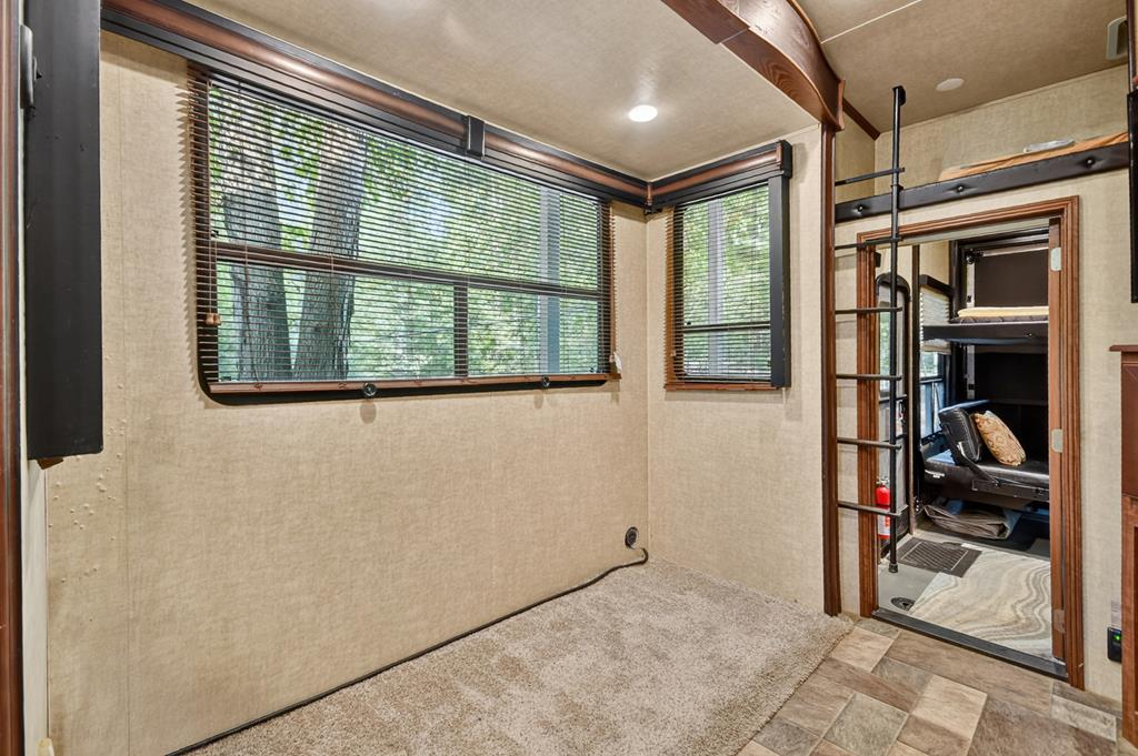 169 19th Street Property Photo 16