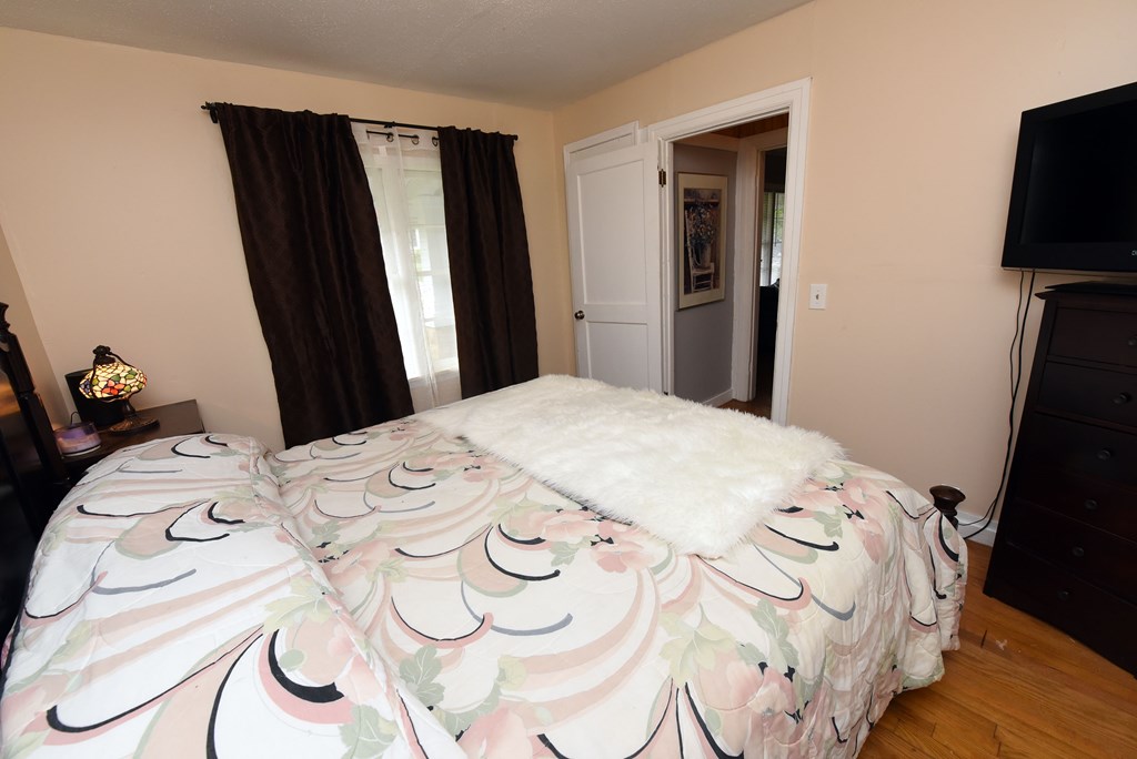 742 Hillcrest Drive Property Photo 10