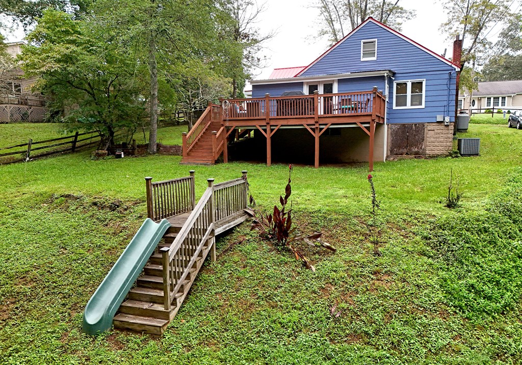 742 Hillcrest Drive Property Photo 21