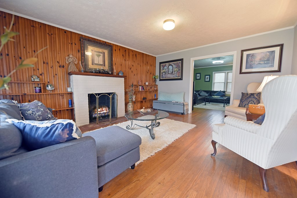 742 Hillcrest Drive Property Photo 32