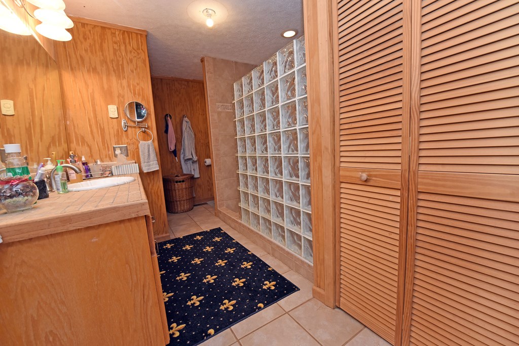 742 Hillcrest Drive Property Photo 35