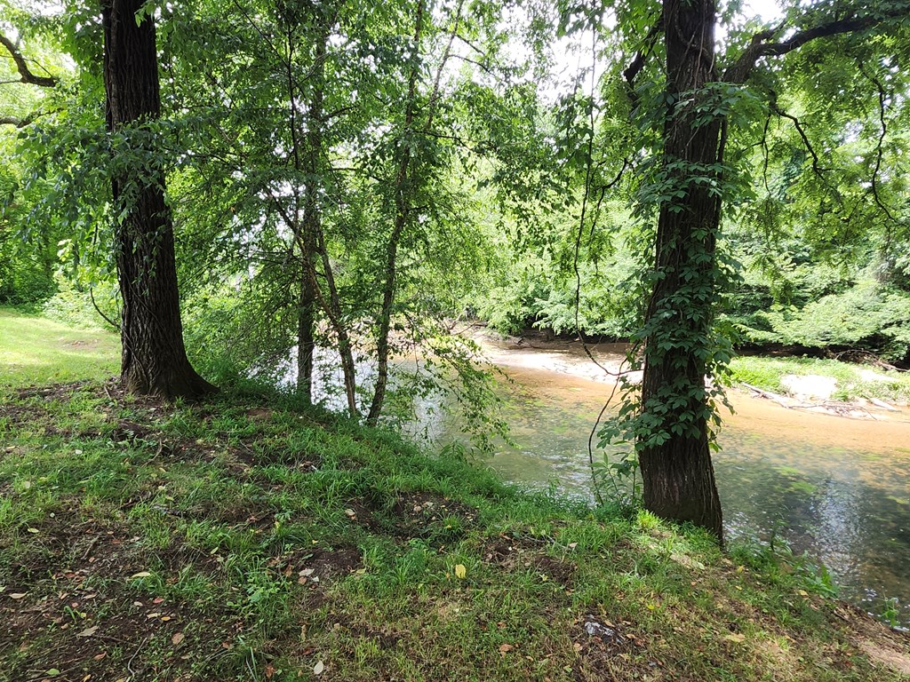 N/a Rivers Edge Drive Property Photo 5