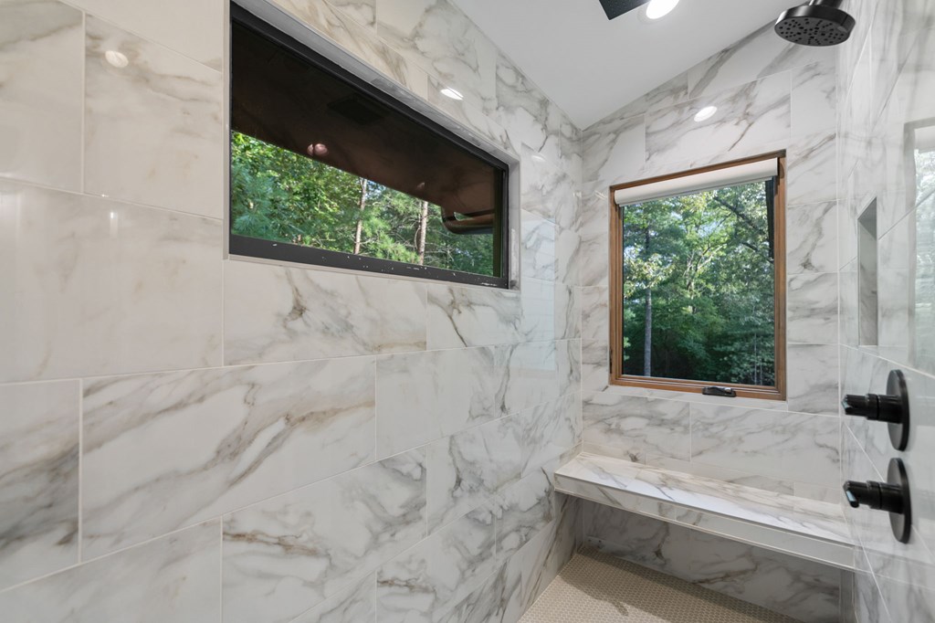 177 Creekside Landing Property Photo 18