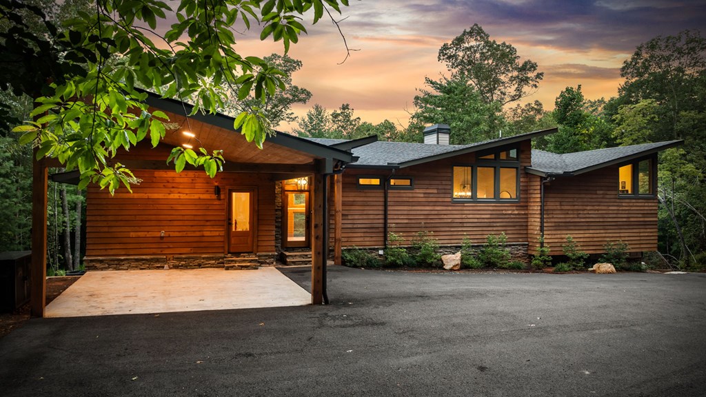 177 Creekside Landing Property Photo 42