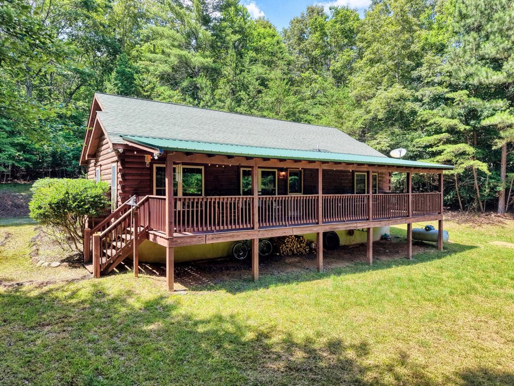 21 Ashley Trail Property Photo 3