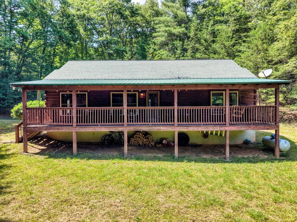 21 Ashley Trail Property Photo 4