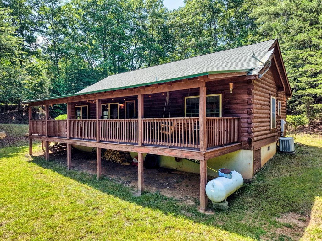 21 Ashley Trail Property Photo 6