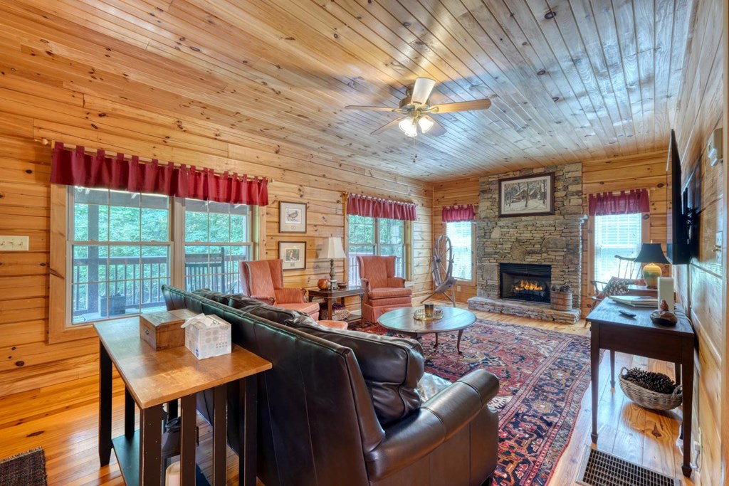 21 Ashley Trail Property Photo 19