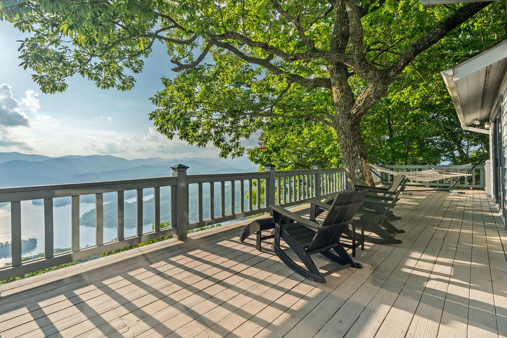 614 Charmont Drive Property Photo 1