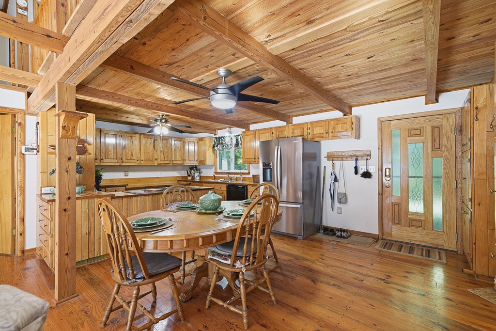 955 Lower Tails Creek Road Property Photo 13