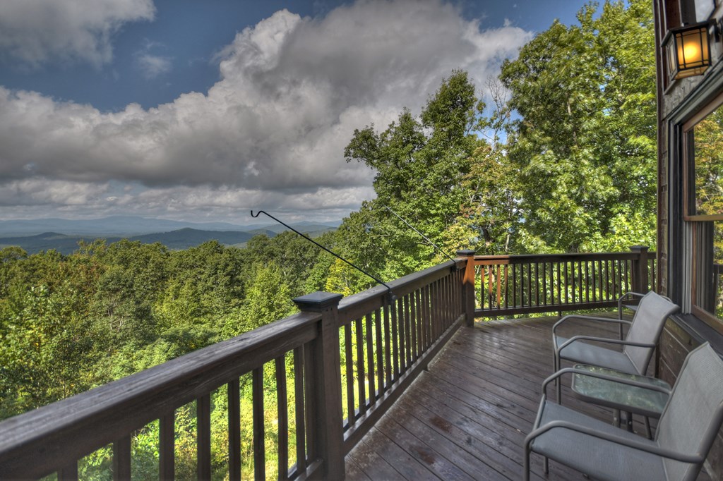 1404 Mountain High Drive Property Photo 8