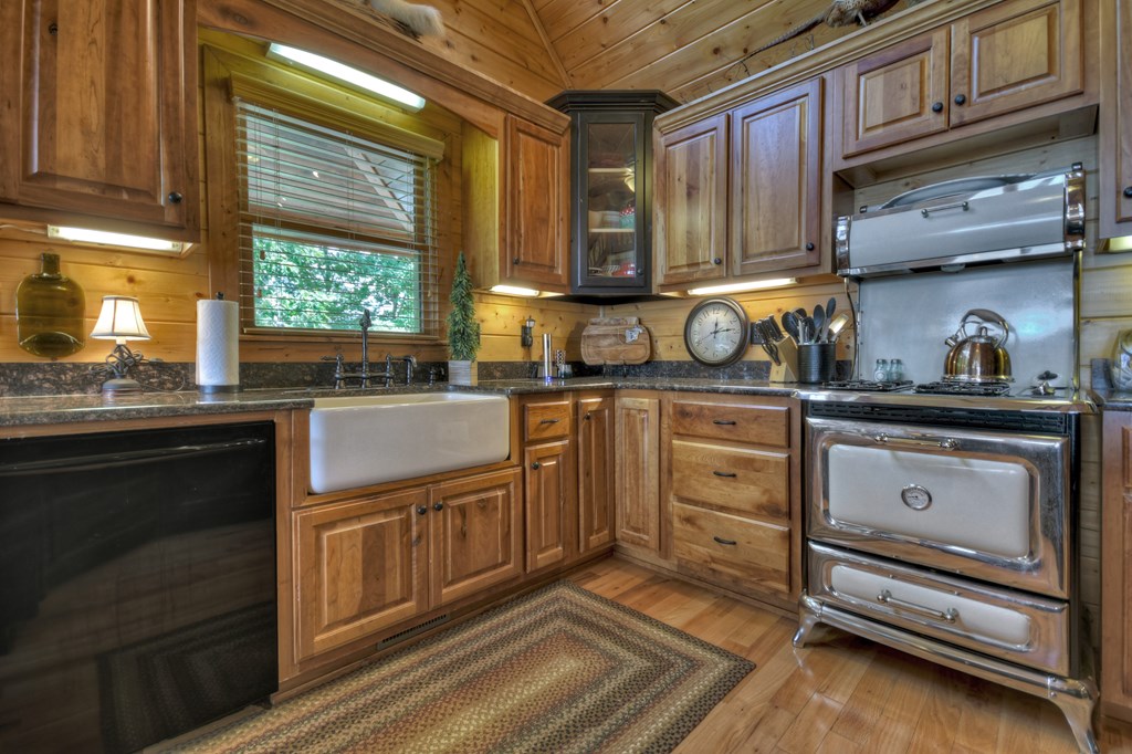 1404 Mountain High Drive Property Photo 17