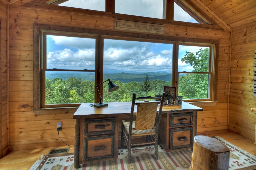 1404 Mountain High Drive Property Photo 32