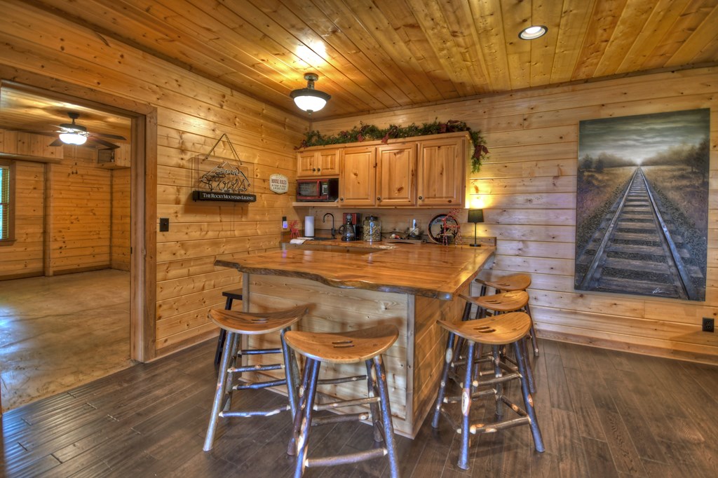 1404 Mountain High Drive Property Photo 40