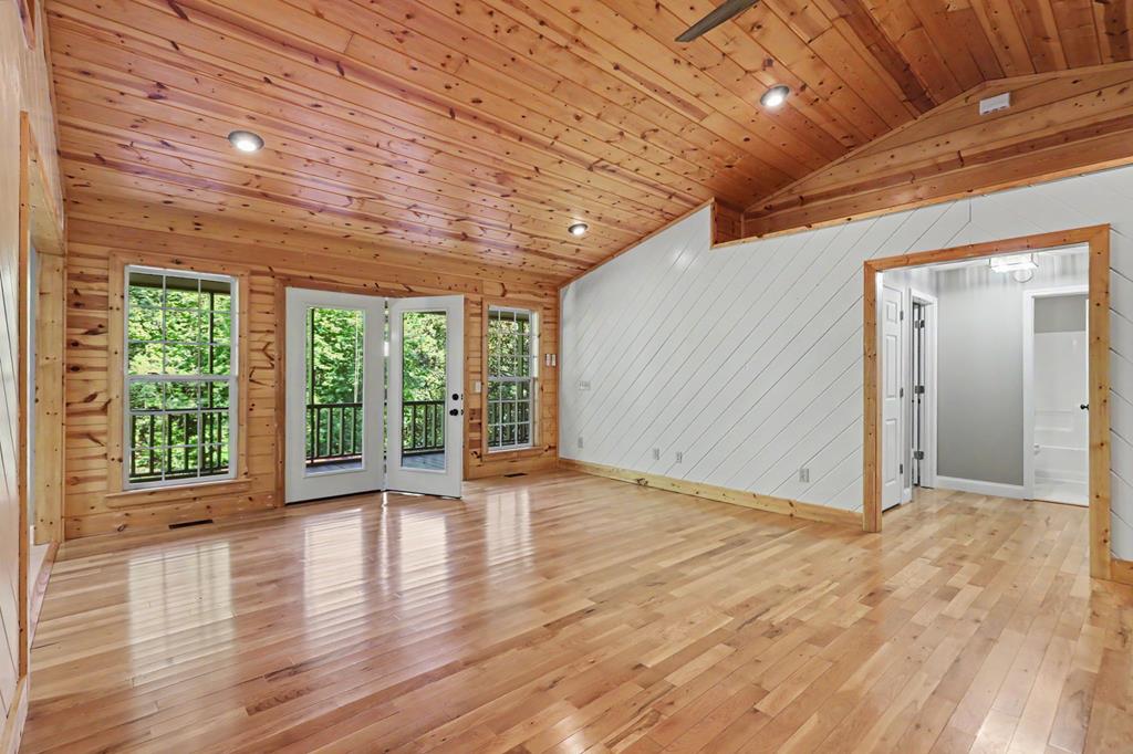 1105 Henson Road Property Photo 13